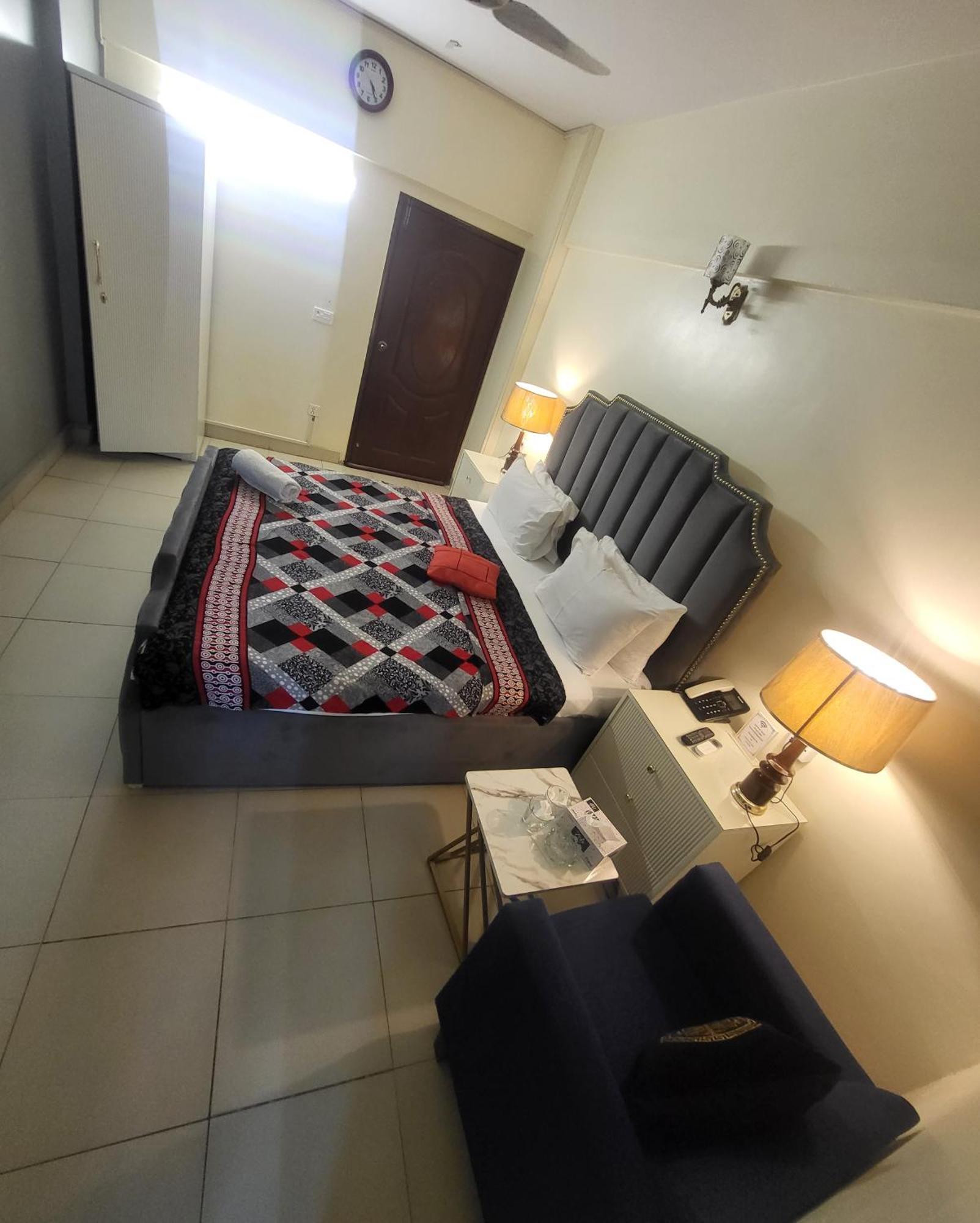 Hotel Rooms Dha Karachi Exterior foto