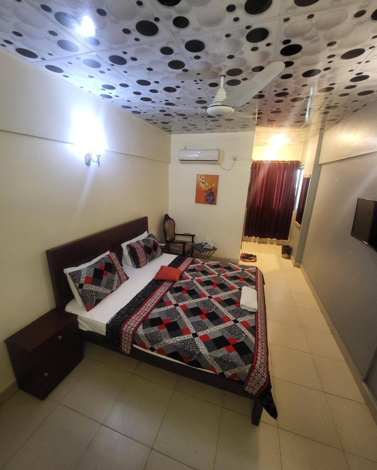 Hotel Rooms Dha Karachi Exterior foto